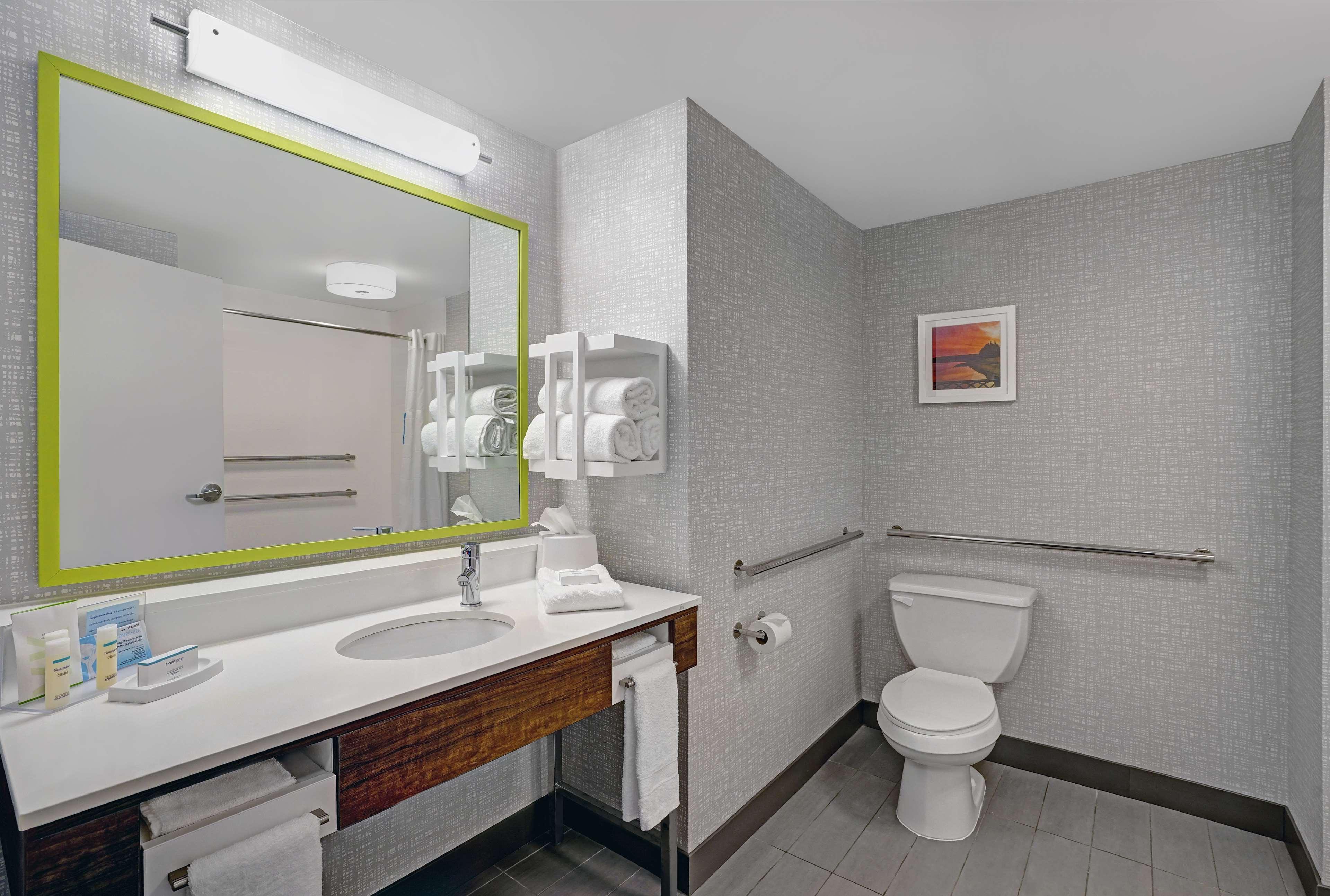 Hampton Inn Utica Luaran gambar