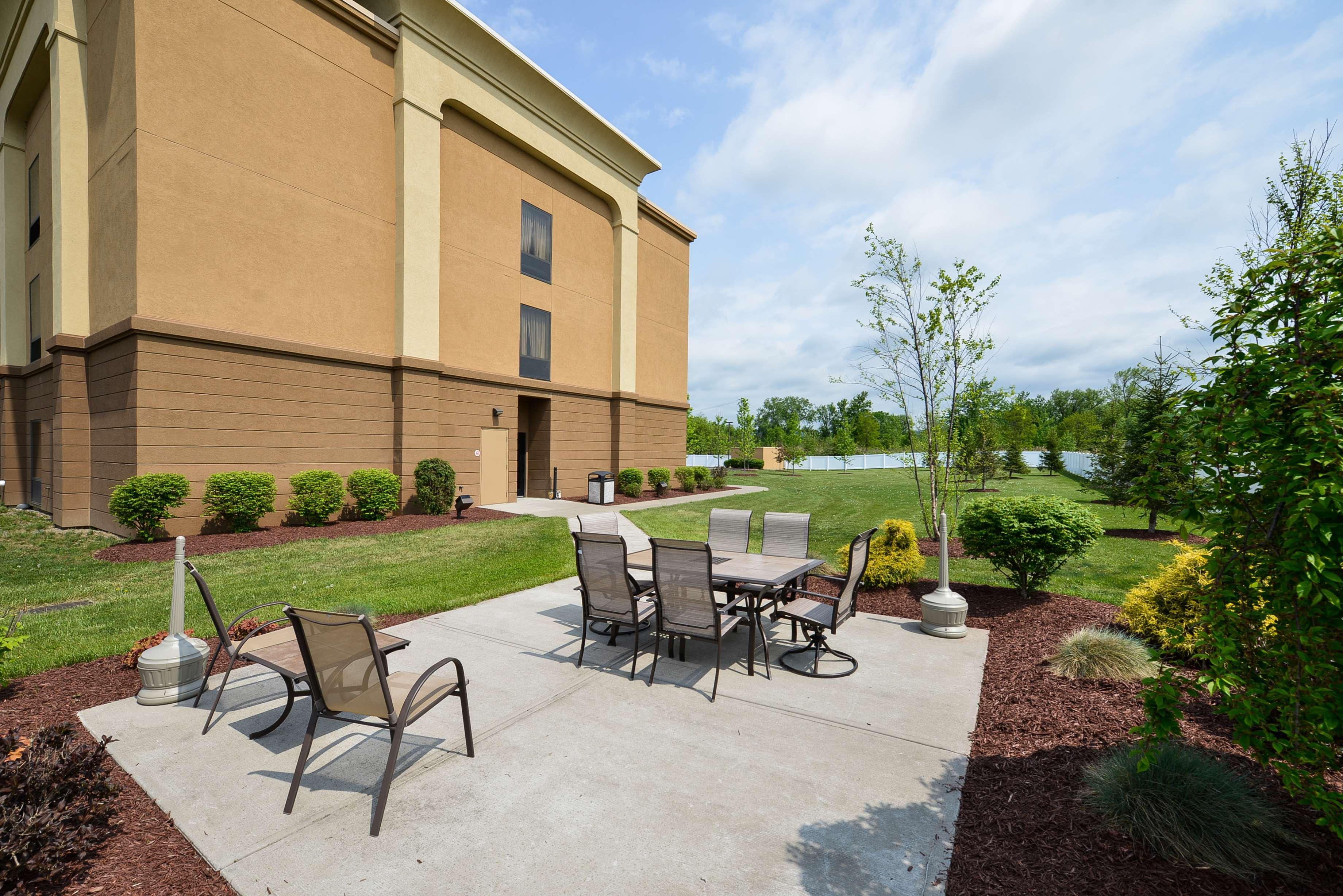 Hampton Inn Utica Luaran gambar