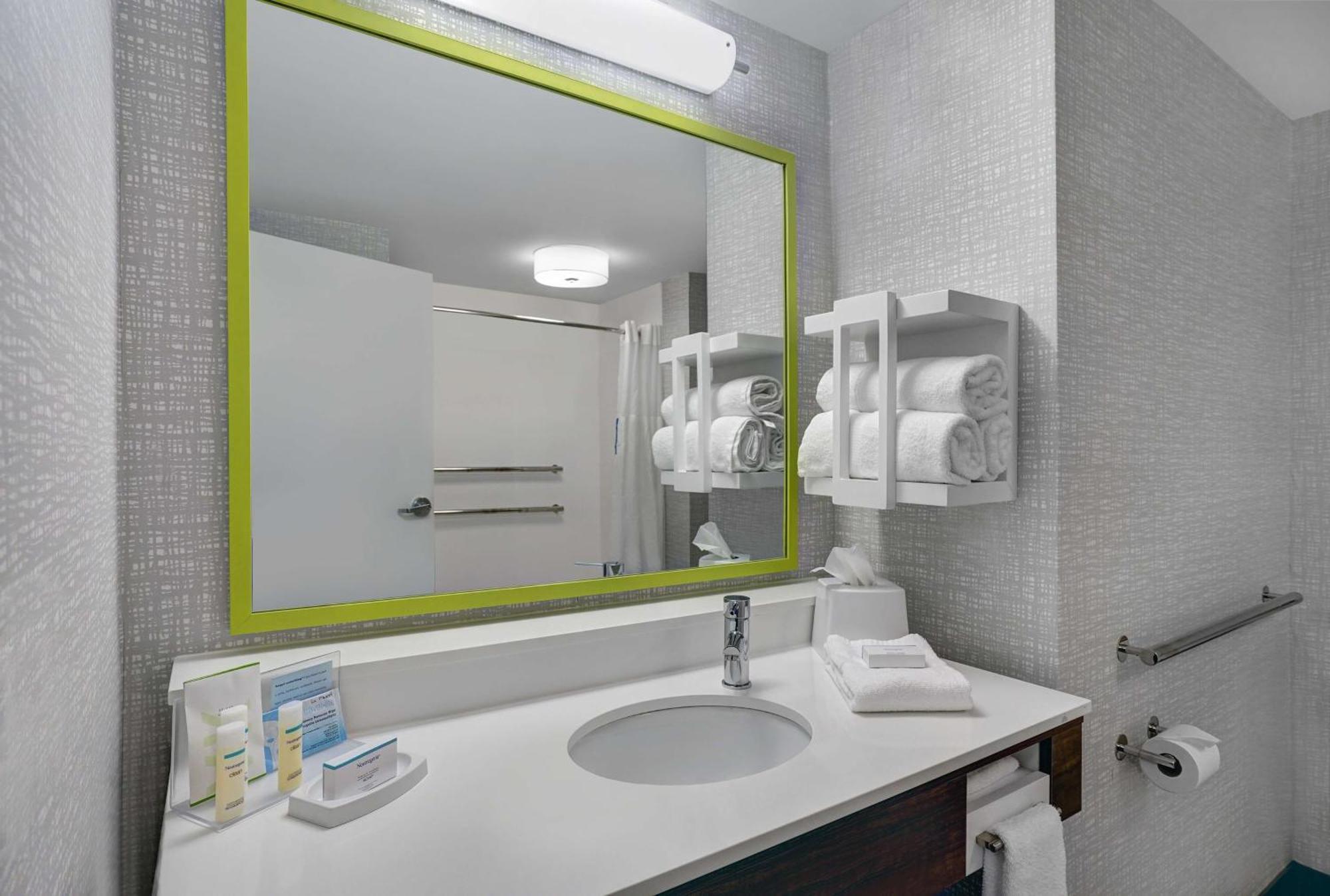 Hampton Inn Utica Luaran gambar