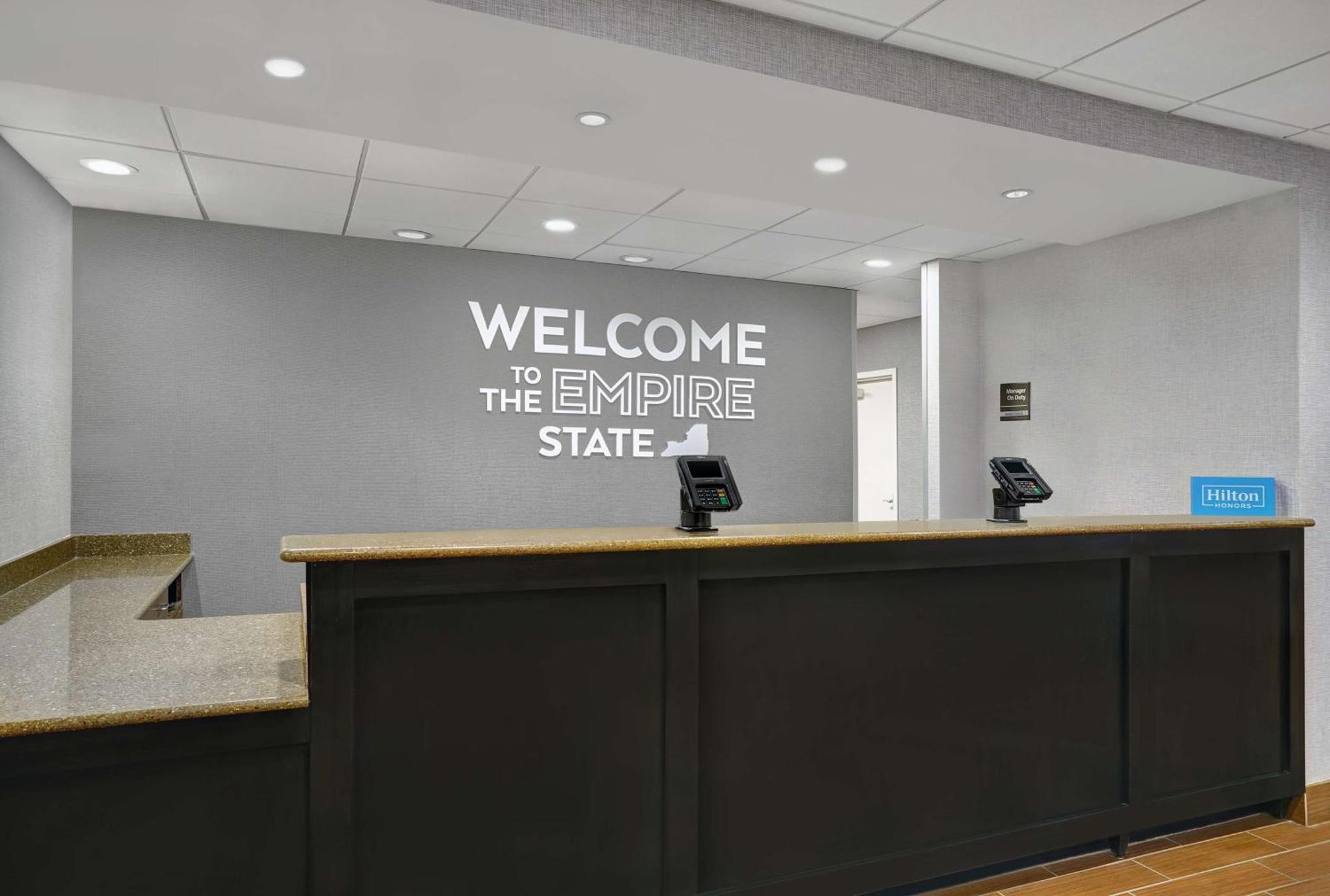 Hampton Inn Utica Luaran gambar