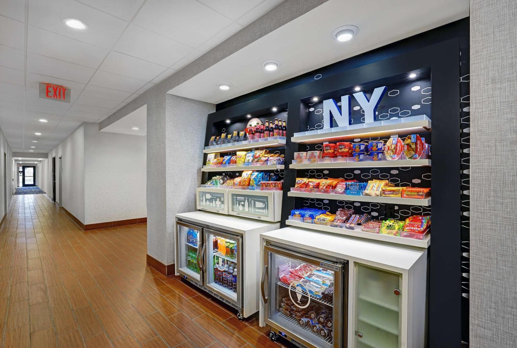 Hampton Inn Utica Luaran gambar