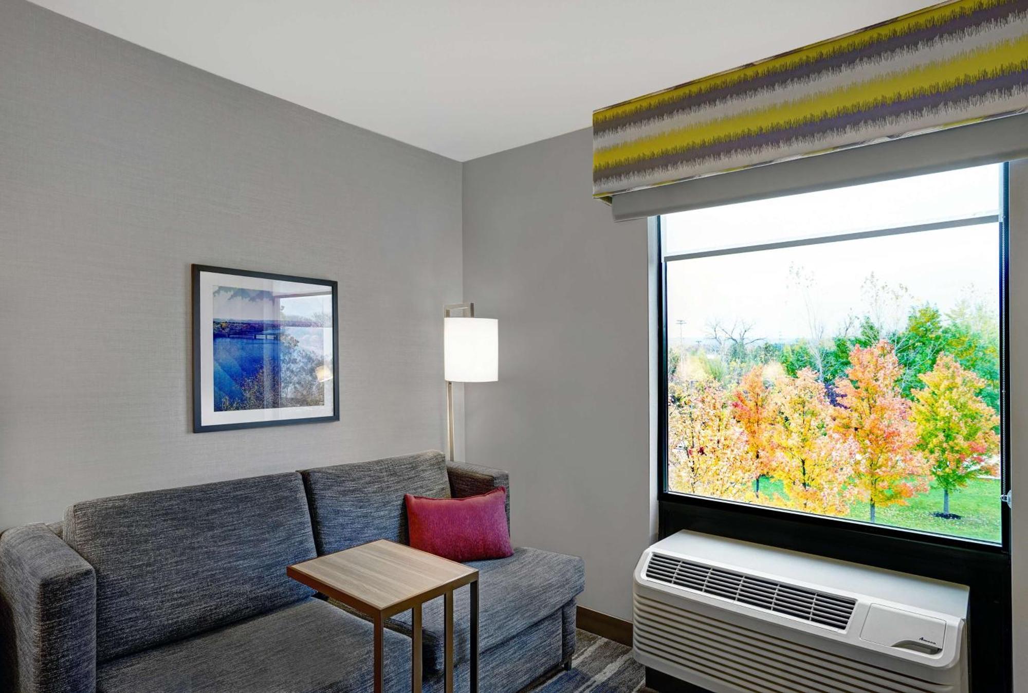 Hampton Inn Utica Luaran gambar