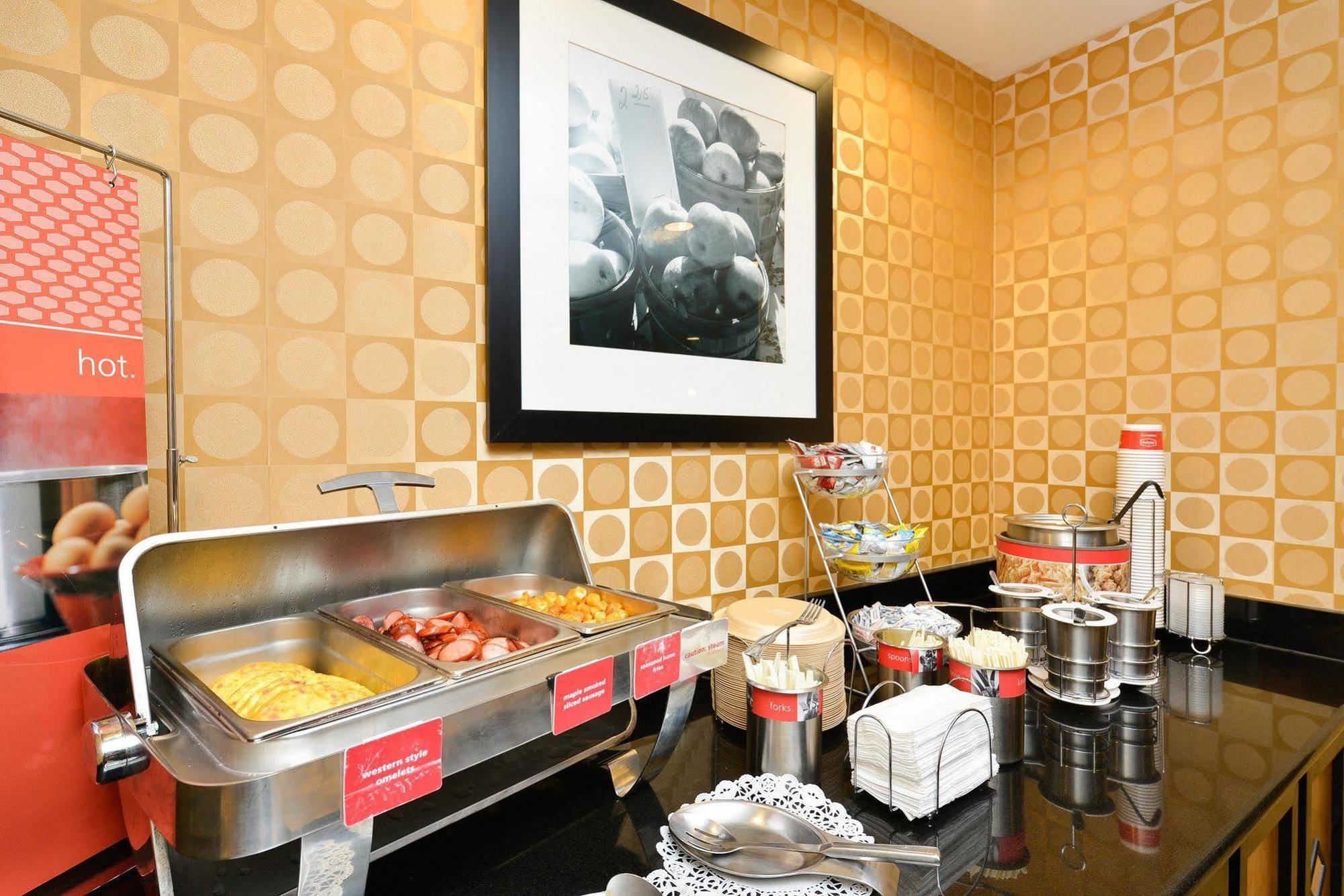 Hampton Inn Utica Luaran gambar